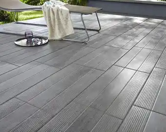 Brico Dépôt Goodhome carrelage de sol extérieur gris "stripe wood" 29,8 x 59,8 cm offre