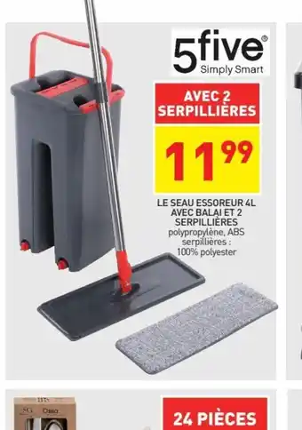 Stokomani Le seau Essoreur 4L Avec Balai Et 2 Serpillères offre