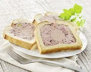 Casino Supermarchés Pâté croûte Richelieu à la mousse de foie de volaille ou Pâté croûte Bressan offre