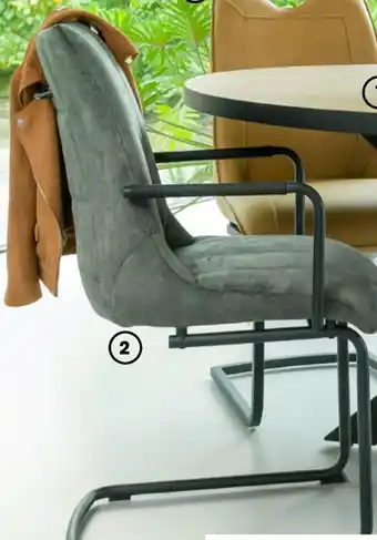 Chaise à accoudoirs mischa en tissu karese