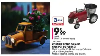 ALDI Véhicule Rétro Solaire Avec Pot De Fleur offre