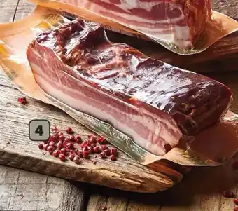 Poitrine fumee tradition morteau saucisse