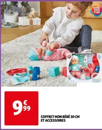 Auchan Coffret Mon Bébé 30cm Et Accessoires offre