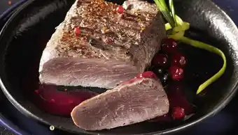 Géant Casino Pavés d’autruche cuits avec sauce à la truffe* ou sauce foie gras x2 offre