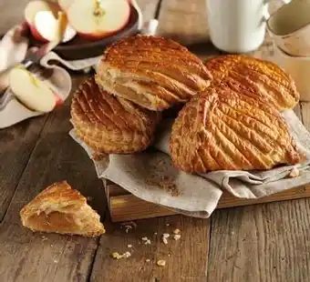 Auchan 4 CHAUSSONS AUX POMMES PUR BEURRE offre