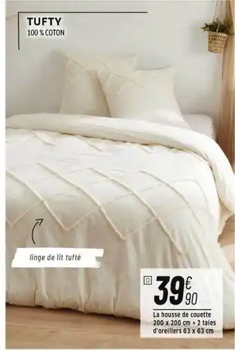 Cora x Carrefour La housse de couette 200 x 200 cm + 2 taies d'oreillers 63 x 63 cm tufty offre