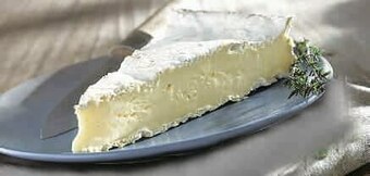 Spar BRIE DE MEAUX A.O.P. AU LAIT CRU DE VACHE 21% M.G. offre
