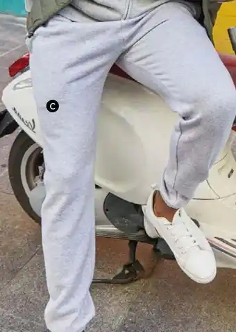 Carrefour Pantalon homme offre