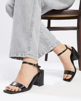 Sandales à talon
