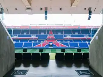 Visite guidée du parc des princes pour 2 adultes et 1 enfant