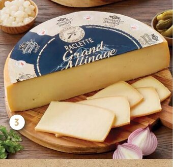 Intermarché Raclette Grand Affinage Producteurs Et Commercants offre