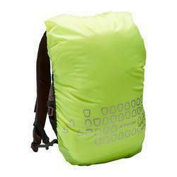 Decathlon COUVRE SAC A DOS JAUNE FLUO 15 à 30 L offre