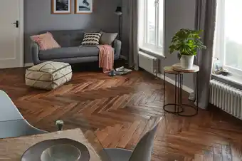 Castorama Parquet massif à coller en chêne goodhome skanor finition vernis mat coloris naturel l.82,6 x ép.1,5 cm offre