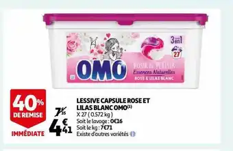 Auchan Lessive capsule rose et lilas blanc omo offre