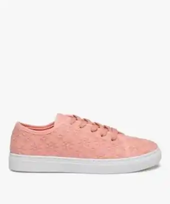 Gémo Baskets femme en toile dentelle anglaise unie offre