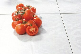 Super U TOMATE RONDE EN GRAPPE offre