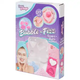 Action Kit créatif savon et bombe de bain love&hugs offre