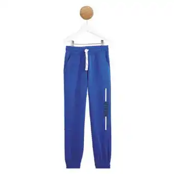 Auchan TEE-SHIRT GARÇON IN EXTENSO ET PANTALON MOLLETON GARÇON offre
