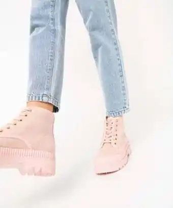 Gémo Baskets femme mid-cut en toile unie à semelle crantée offre