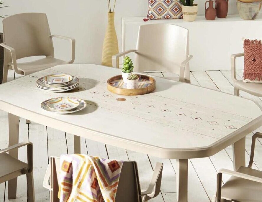 Promo Table De jardin Boheme Havane chez Géant Casino