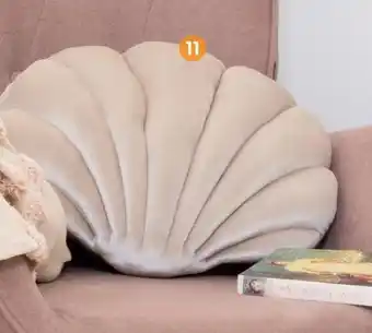 b&m Coussin en forme de coquillage offre