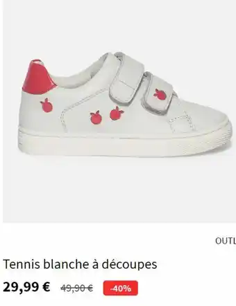 Tennis blanche à découpes
