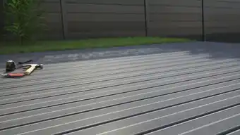 Brico Dépôt Goodhome lame de terrasse composite neva gris offre