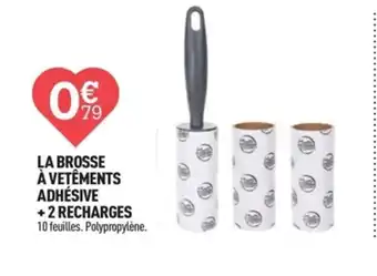 LA BROSSE À VETÊMENTS ADHÉSIVE
