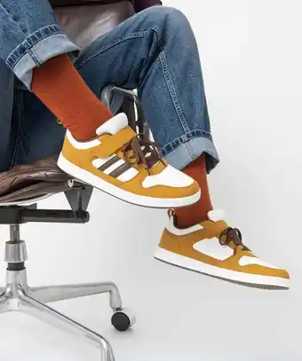 Baskets homme multimatières colorées fermeture scratch et lacets