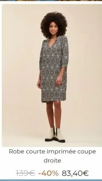 Robe courte imprimée coupe droite
