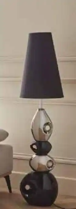 BUT 4. Lampe de sol Thalia H. 142 cm offre