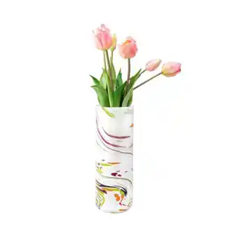 Le vase tempĂȘte