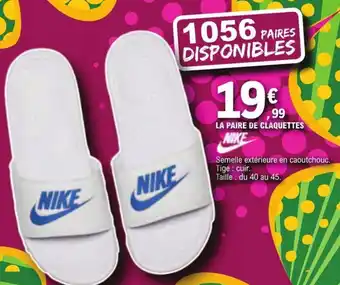LA PAIRE DE CLAQUETTES NIKE