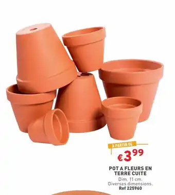 Pot a fleurs en terre cuite