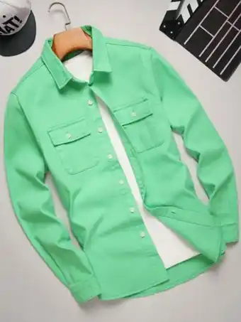 Homme chemise en jean poche Ă rabat (sans t-shirt)