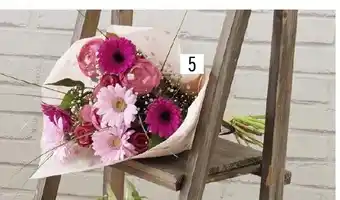 5 Bouquet pivoine