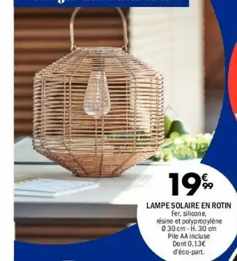 La Foir'Fouille Lampe solaire en rotin offre