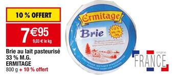 Cora x Carrefour Ermitage brie au lait pasteurisé 33 % m.g. offre