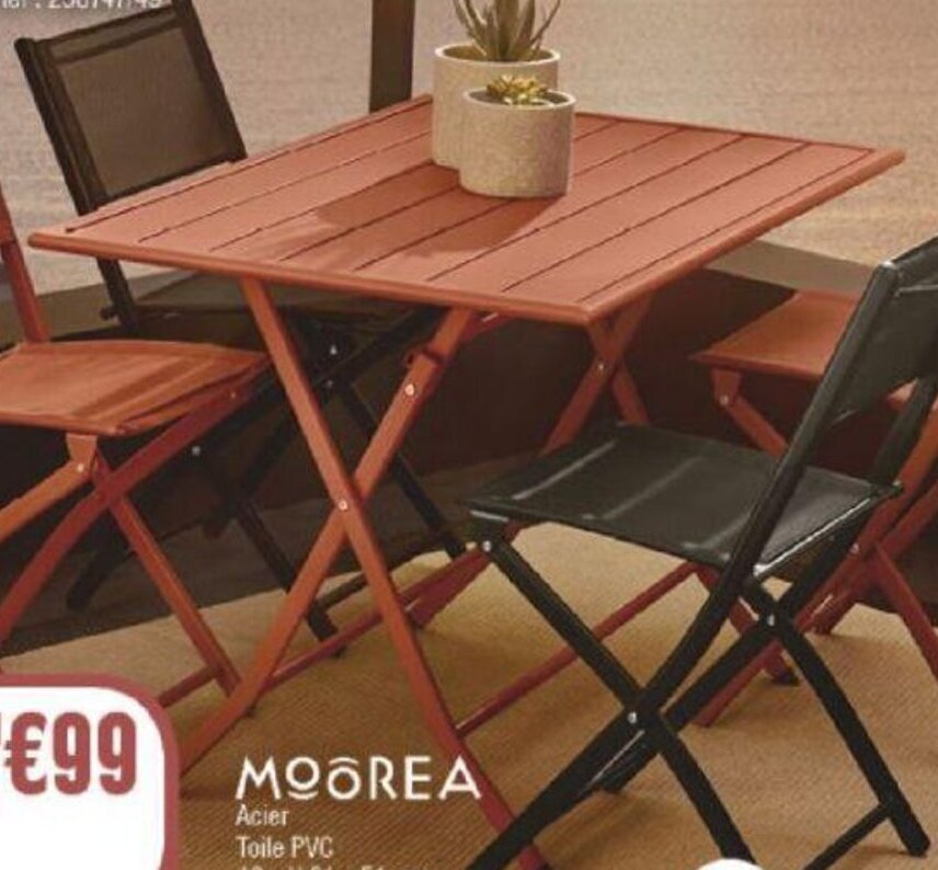 Promo TABLE PLIANTE STEP 4 PLACES Aluminium Acier chez La Foir'Fouille