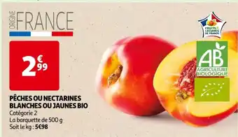 Auchan PÊCHES OU NECTARINES BLANCHES OU JAUNES BIO offre
