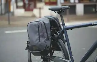 Decathlon Sac à dos de vélo pour porte-bagage offre