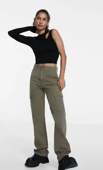 Stradivarius Pantalon regular coupe cargo offre