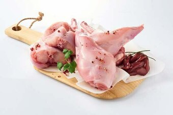 Auchan LAPIN ENTIER DÉCOUPÉ offre