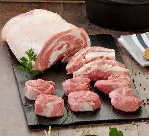 U Express VEAU ASSORTIMENT BLANQUETTE AVEC OS+ SAUTÉ AVEC OS A MIJOTER offre
