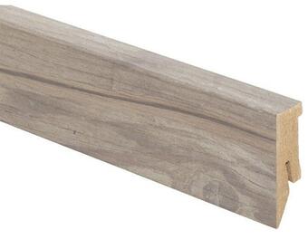 Brico Dépôt Plinthe saloon aspect bois - 2600 x 70 x 10 mm offre