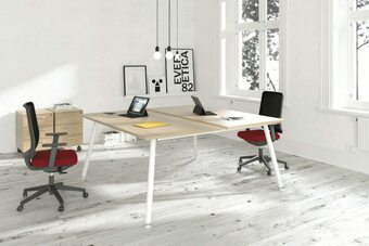 Bureau Vallée BUREAU PIEDS MÉTAL offre