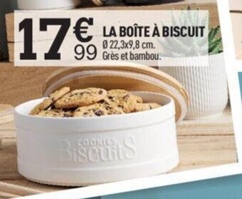 LA BOĂTE Ă BISCUIT