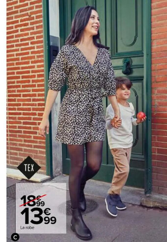 Carrefour Robe courte femme offre