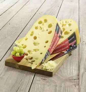 Géant Casino Emmental de Savoie La Pointe Percée - 250g environ offre