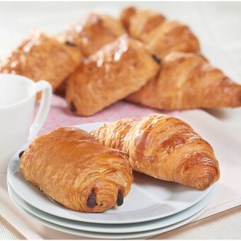 Carrefour Market 4 croissants + 4 pains au chocolat pur beurre (2) offre